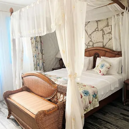 Ξενοδοχείο Ala 3*